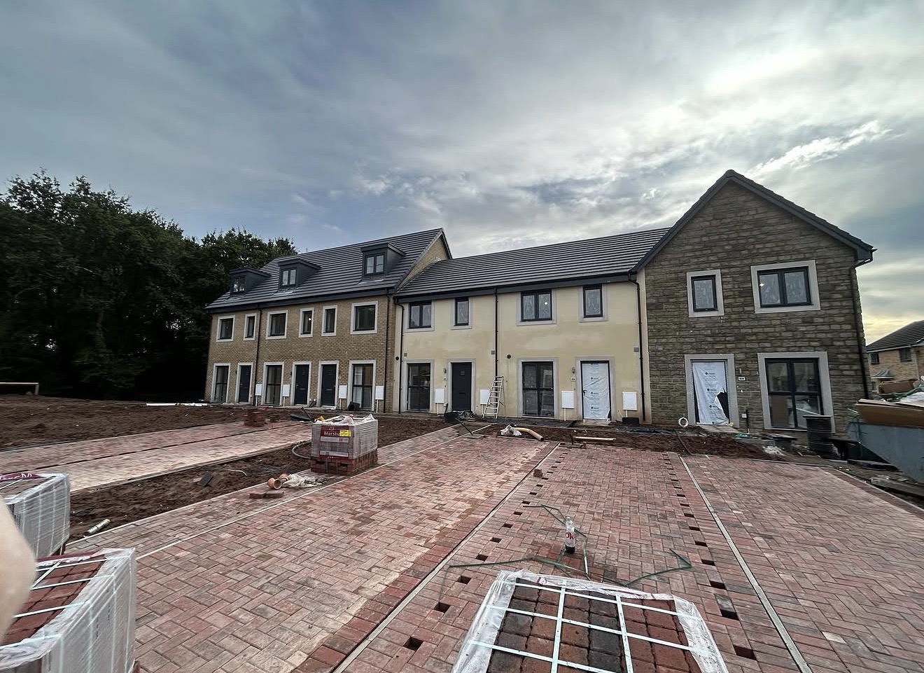New build housing development with block paving